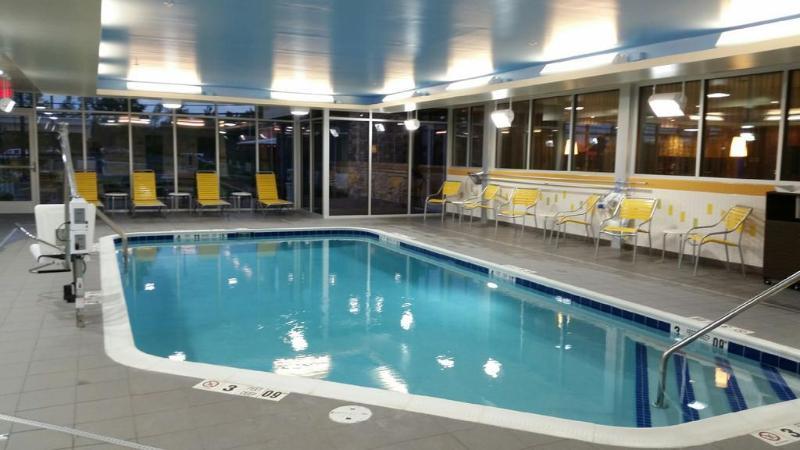 Fairfield Inn & Suites By Marriott Plattsburgh Eksteriør bilde
